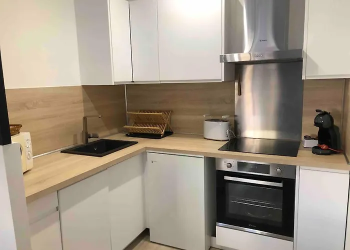 Les Batteries Bord De Mer Collioure